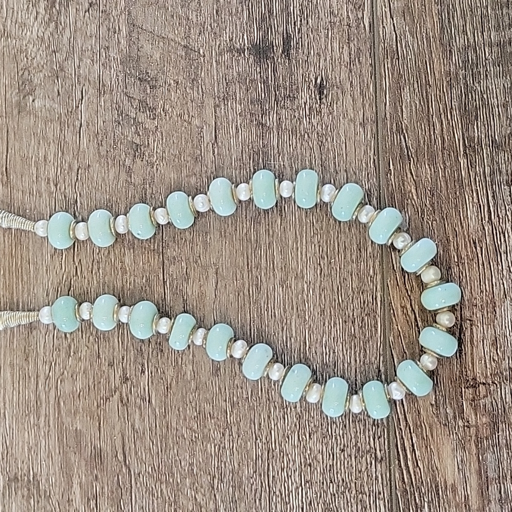 Costume Jewelry - Picture 4 of 10